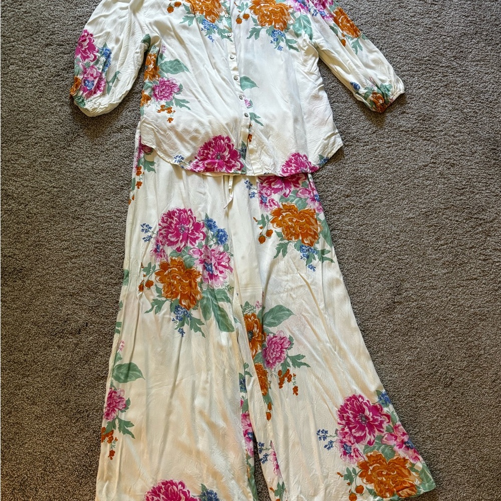 Z Supply Two-Piece Floral Lounge Set - Cream with Pink & Orange Blooms